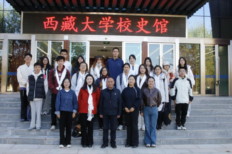 “走進世界屋脊” 藏港青年交流活動成功舉辦